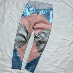 Fashion faux leather leggings.